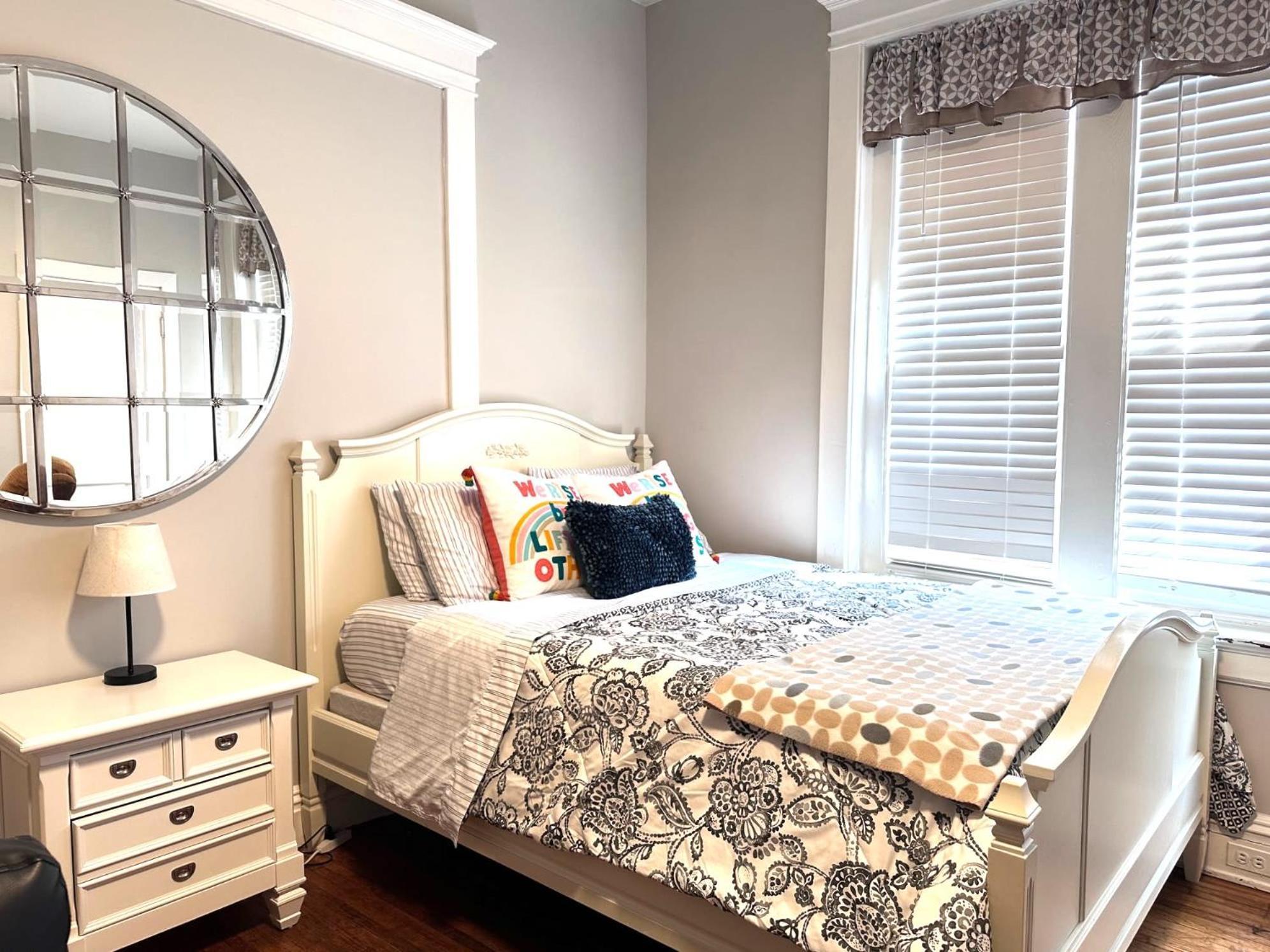 E1 Centrally Located In Carytown Fully Fenced Richmond Exterior foto